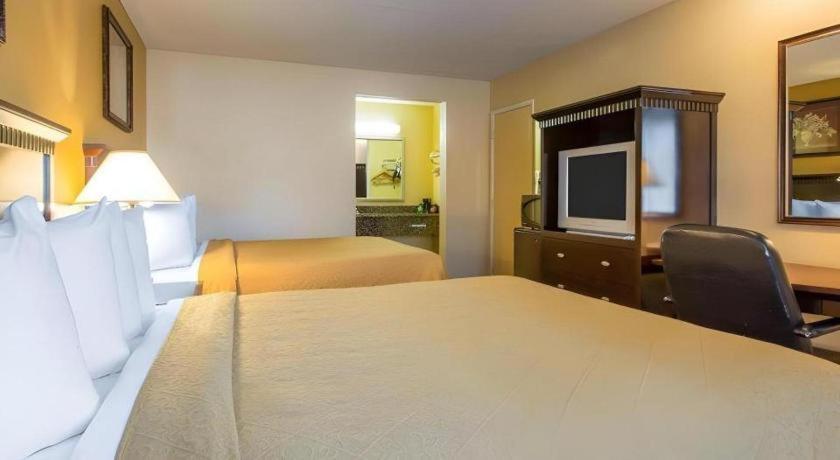 Quality Inn San Bernardino Bagian luar foto